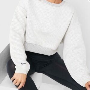 Nike city ready crewneck cropped sweater